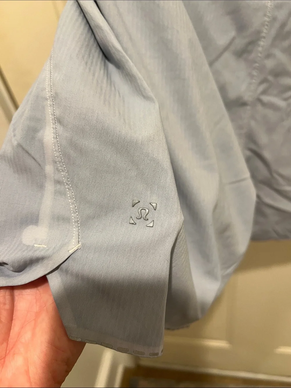 Lululemon men’s small light blue 6” inseam